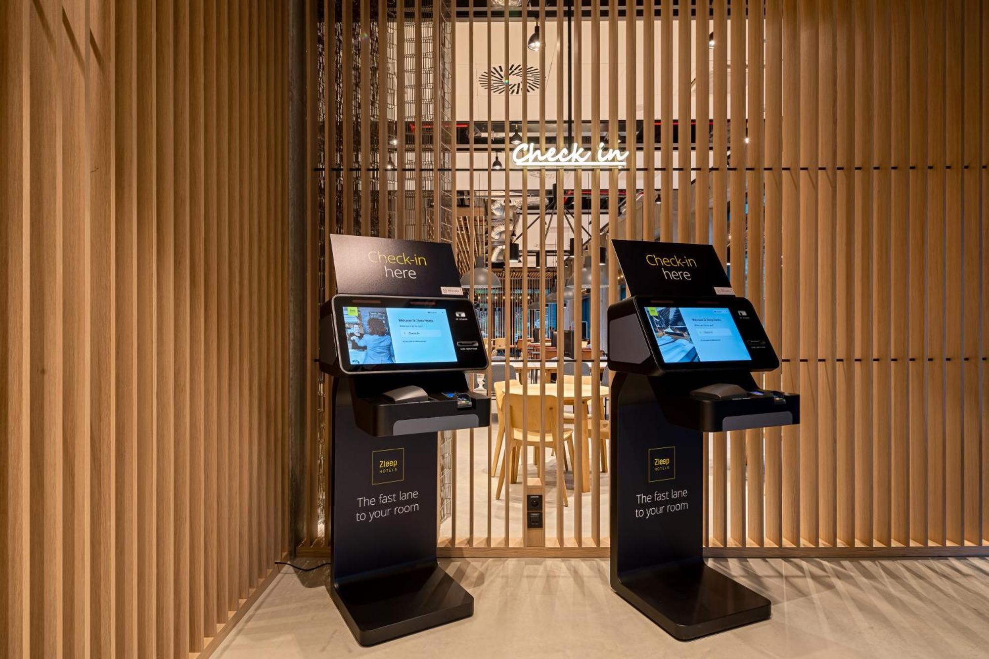 Zleep Hotel Zuerich-クローテン エクステリア 写真