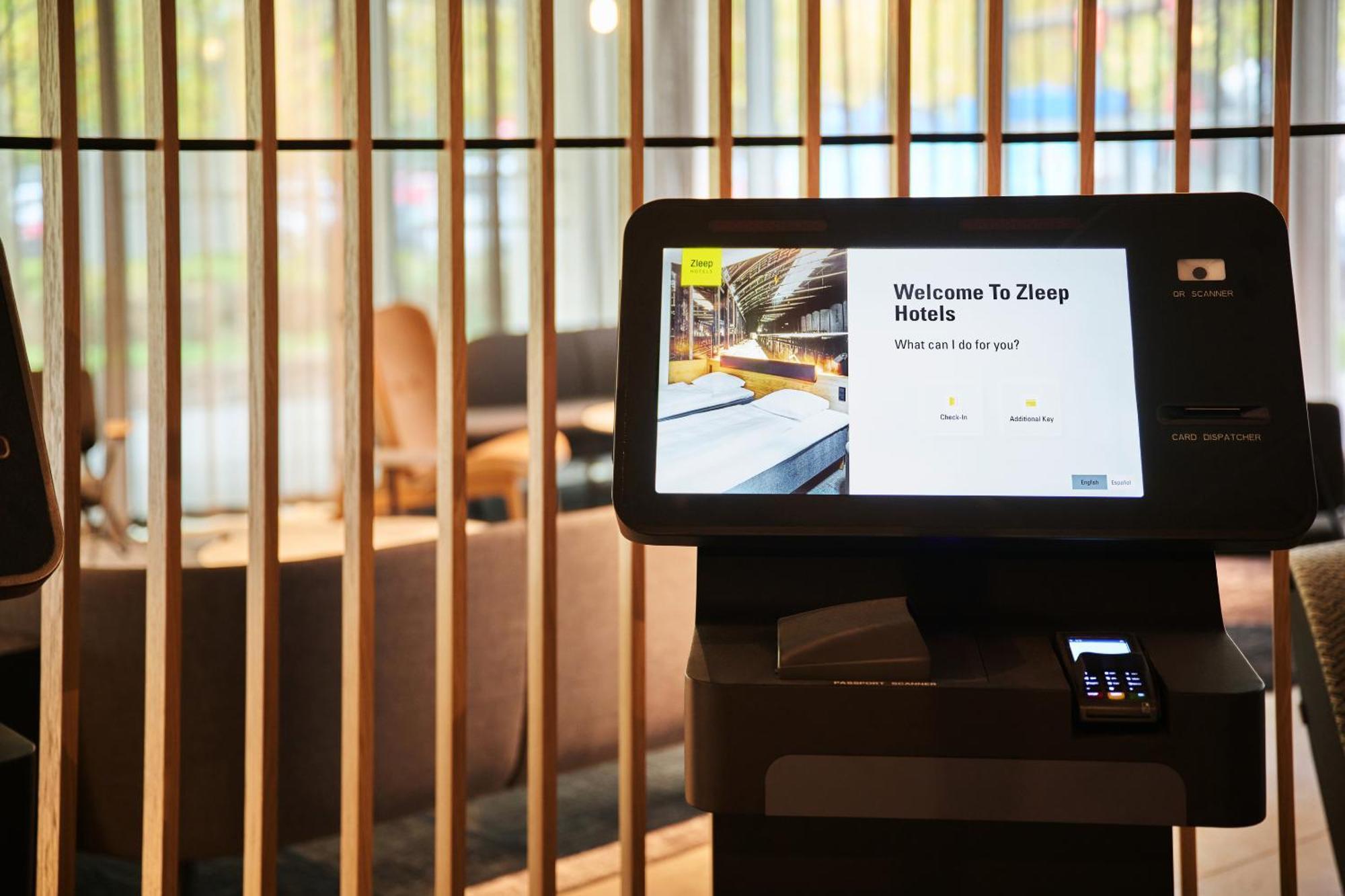 Zleep Hotel Zuerich-クローテン エクステリア 写真